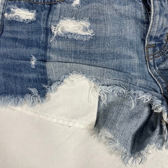American Eagle Women Blue Distressed Buttoned Cut Off Denim Shorts Size 0 - Picture 9 of 10